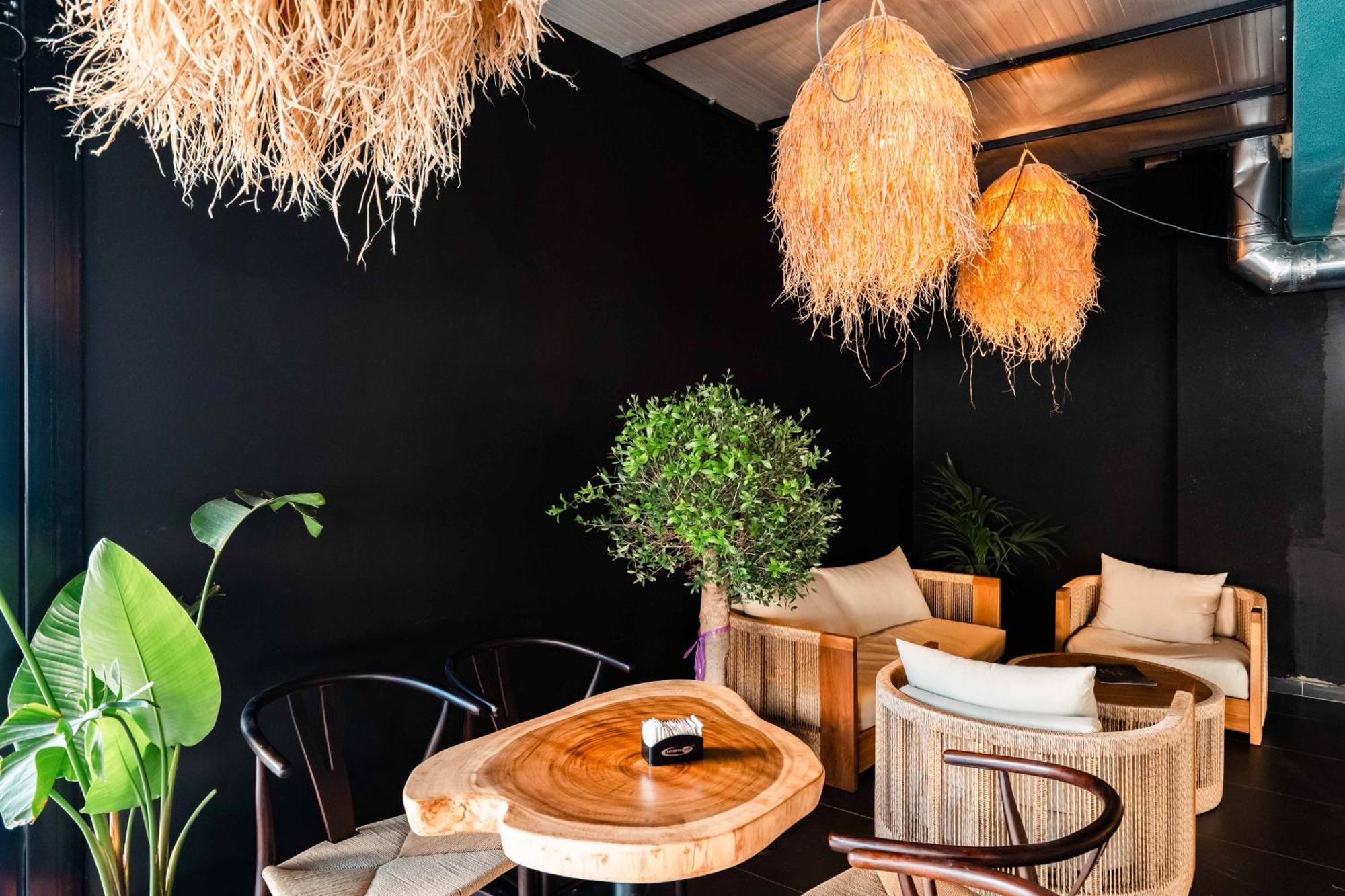 Cuni Luxury 4* Sarandë