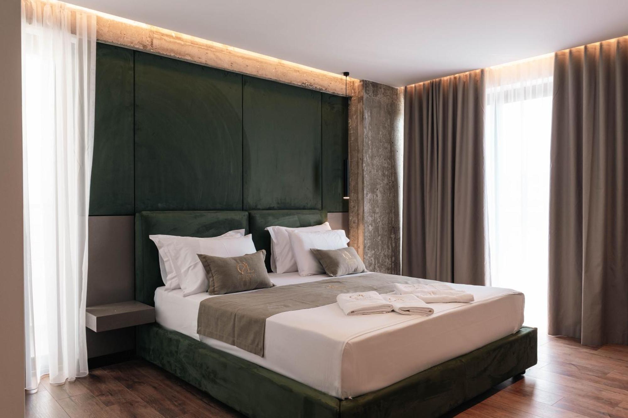 Cuni Luxury
