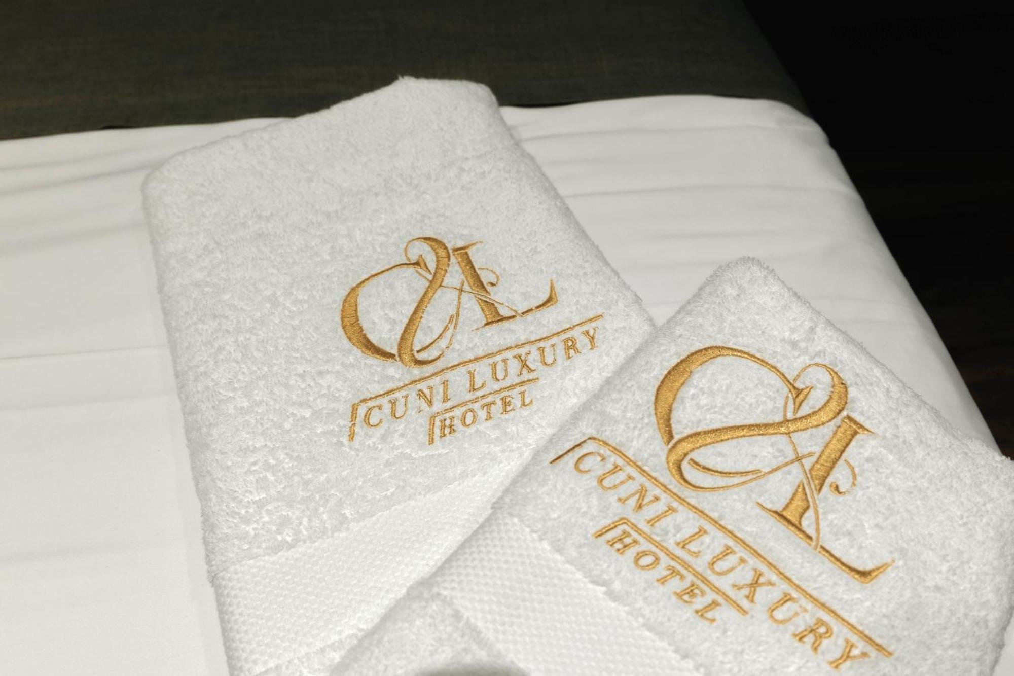 Cuni Luxury Hotell