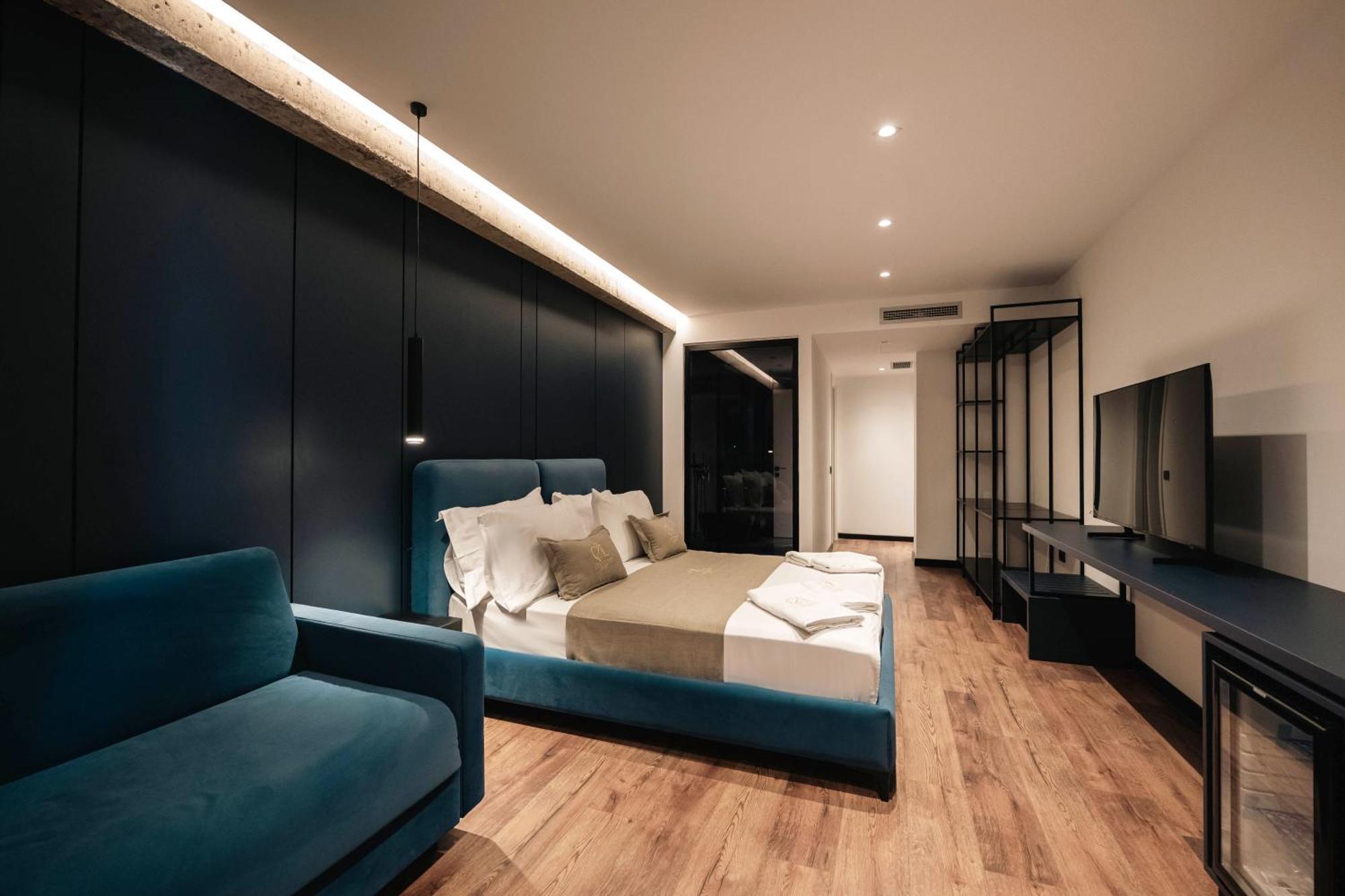 Hotell Cuni Luxury 4*