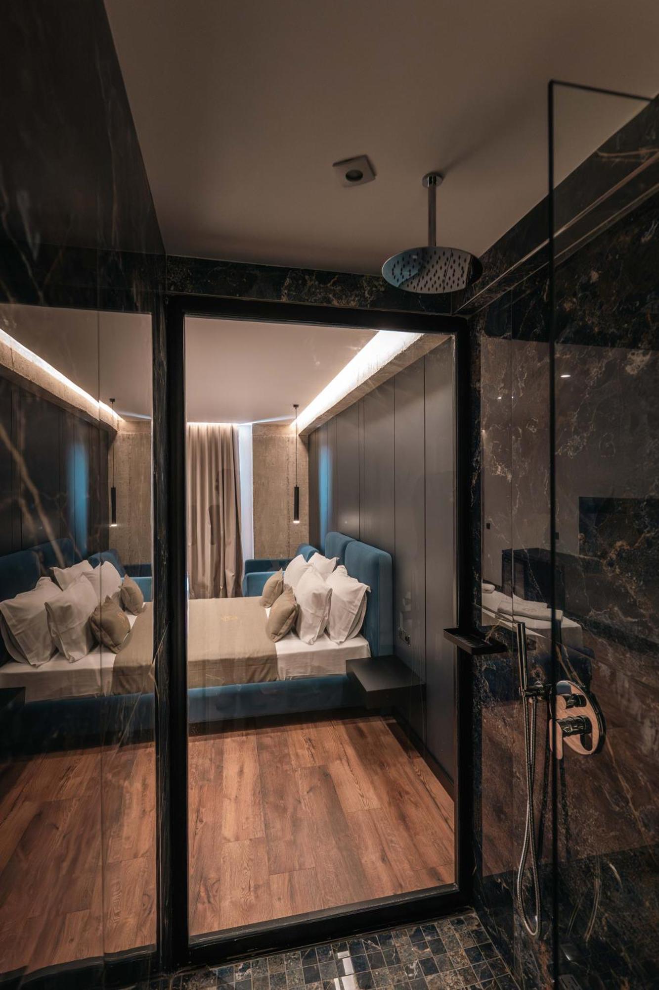 Hotell Cuni Luxury
