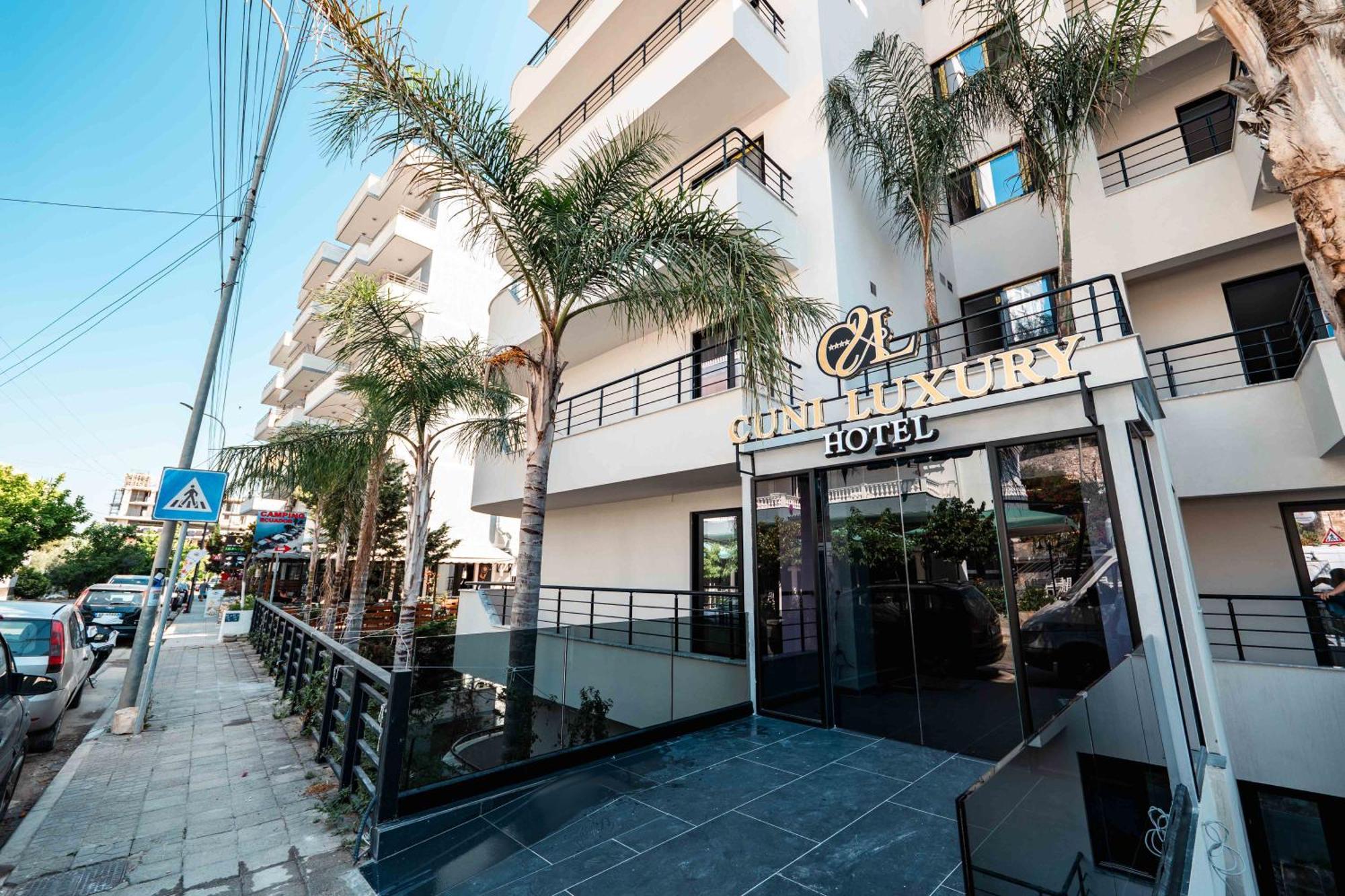 Cuni Luxury 4*